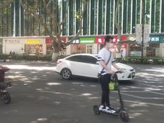 -老乡鸡(南京新街口洪武北路店)