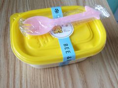 -蜜蜂小象·榴莲千层蛋糕(时代汇11栋店)