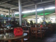 大堂-四川小胡子海鲜(丁村万人海鲜广场店)