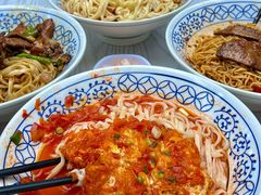 -李与白包子铺(桐梓林店)