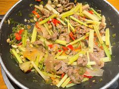 猫儿山的小黄牛-吃饭皇帝大(合生汇店)