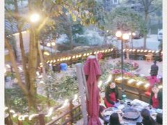 -楠柏弯休闲山庄(梨花溪店)