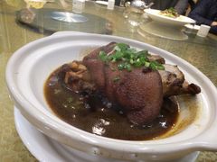 -老码头黑皮肘子锅包肉(文政街店)