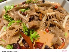-皇城根·鲁菜济南菜·吊炉烤鸭·炒鸡鱼头(济南旗舰店)