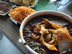 -吾穆勒蓬灰牛肉面·清真(北滨河中路店)