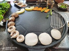 -彭妈家•韩国烤肉料理(张杨路店)