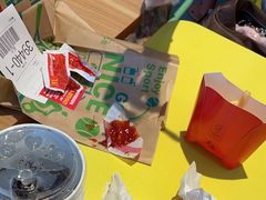 -麦当劳(深圳北站B2检票口楼上)