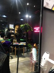 -MOVAN  HAIR莫凡匠人发型屋