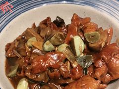 腊八蒜烧肥肠-那家小馆•北京菜•烤鸭(中关村店)