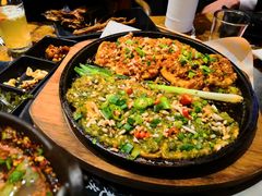 -何师烧烤·香辣蟹·川菜·30年老品牌(太古里旗舰店)