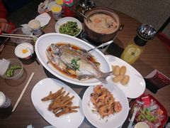 -大中华酒楼·主席武昌鱼·武汉美食地标(江汉路步行街店)