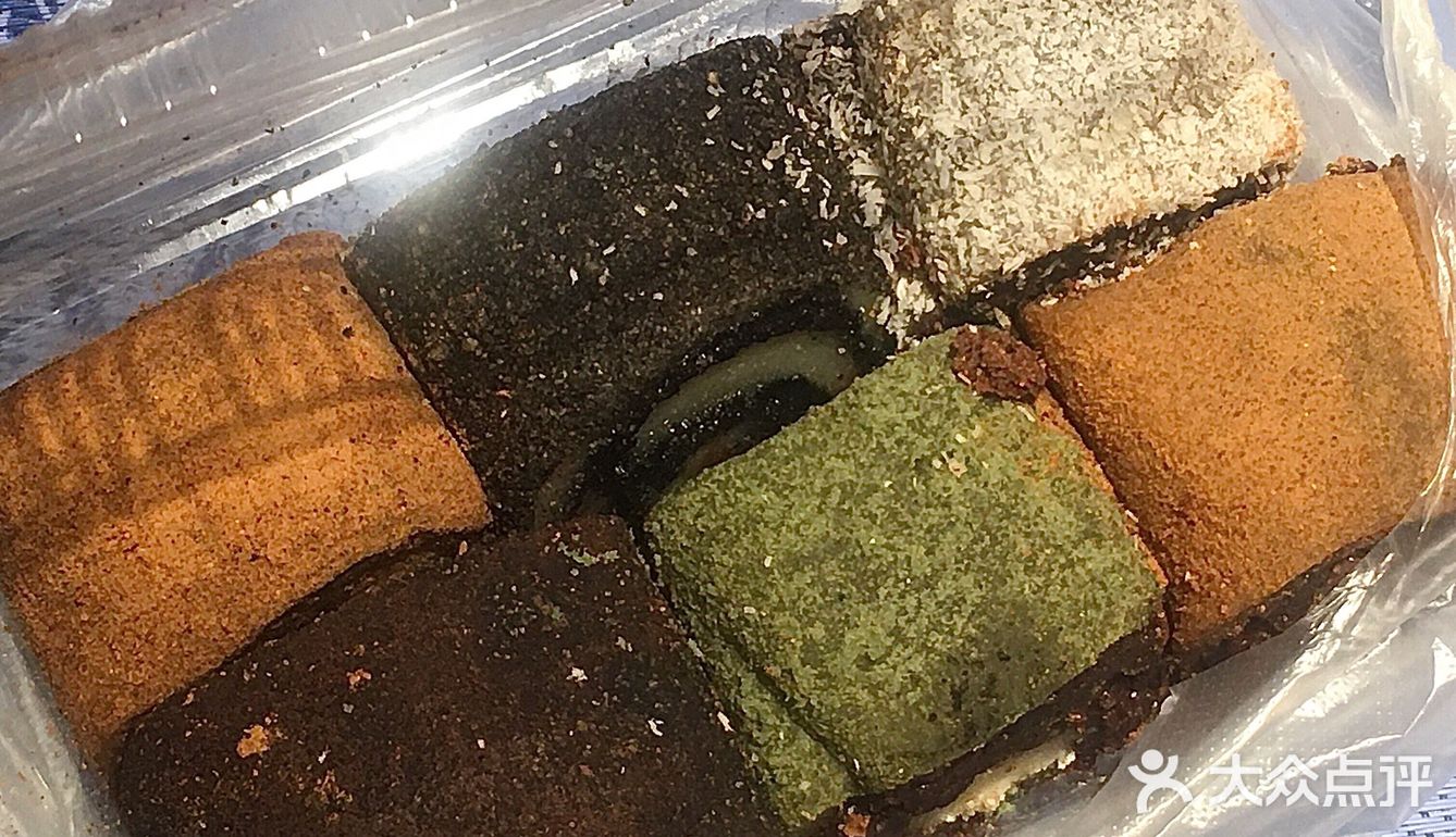 瞎吃合集[调皮]｜疯狂踩雷de12月份de外卖&小零嘴&饭们 