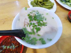 雪豆蹄花-雷祖芳老妈蹄花店