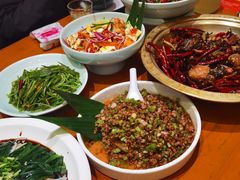 -老滇山寨•云南特色菜•地方菜•民族风情歌舞表演(金碧店)