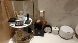 -香港倾城国际·美容美体中心