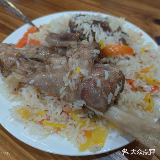 一家亲团结抓饭庄(东方花园店)