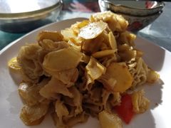 -天天向上素食餐厅(五台山店)