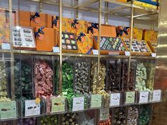-VENCHI 闻绮(上海佛罗伦萨小镇店)
