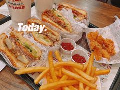 -The Habit Burger Grill 哈比特汉堡(世博店)