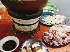 -威邵鸡煲(西华路总店)