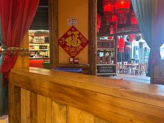 -老滇山寨•云南特色菜•地方菜•民族风情歌舞表演(金碧店)