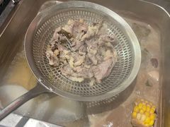 -牛里牛气· 榴莲海鲜鲜牛肉自助火锅·烤肉(横岗店)