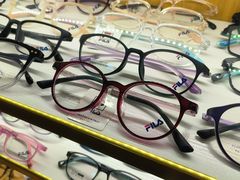 -优医视平价眼镜蔡司依视路折扣工厂店(十里堡店)