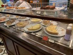 面包甜点陈列柜-Pie Bird(新闸路店)