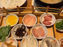 -双桥园·云南过桥米线(古城南门店)