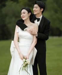 点击看大图 -挪娅婚纱摄影皇家会所