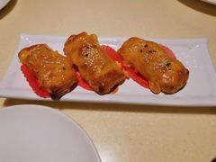 巧手叉烧酥-龙记烧腊茶餐厅(常德路店)