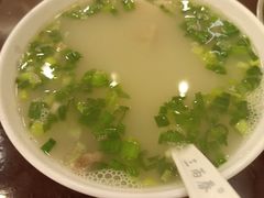 本帮肚肺汤-三两春(浦三路店)