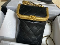 -Chanel(德基广场店)