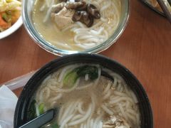 -老妈米线(港龙店)