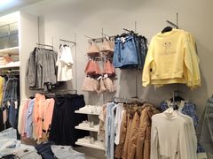-H&M(天一广场店)