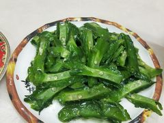 -小辣妹川味海鲜加工店(第一市场椰风巷店)