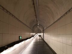-洞庭洲·防空洞火锅·烧烤·铜锅涮肉(新百广场店)