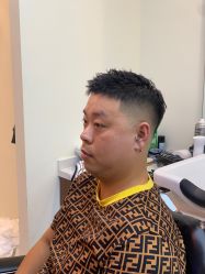 -理昂男士理发店 Barber shop