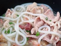 叉烧米粉-鑫馨餐厅