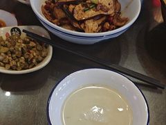 -富正毅三下锅·湘西韵味(天门山索道店)