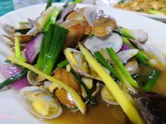 -四川小胡子海鲜(丁村万人海鲜广场店)