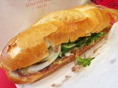 -Bánh Mì Huynh Hoa