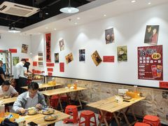 -柳州肥姨妈大骨螺蛳粉(曹路店)