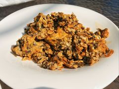 -头上红煨盐鸡·非遗院子餐厅