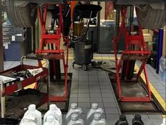 -爱车行 奥迪 奔驰 宝马 保时捷 路虎 专业 维修保养 原厂 奥迪改装升级 中心(静安店)