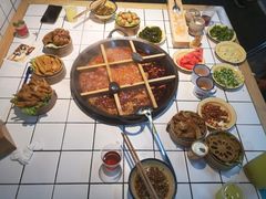 -瓜西西重庆火锅(花溪店)