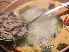 -洱火云南酸菜牛肉火锅(石景山当代商城店)