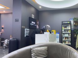 -藤野造型烫染·漂发