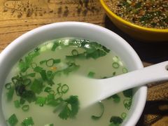 -龙记斑鱼火锅鲜切牛肉自助(红山路店)