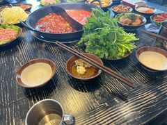 -冯校长老火锅(中联广场店)